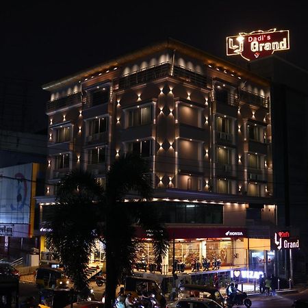 Hotel Lj Dadi'S Grand Visakhapatnam Exterior foto