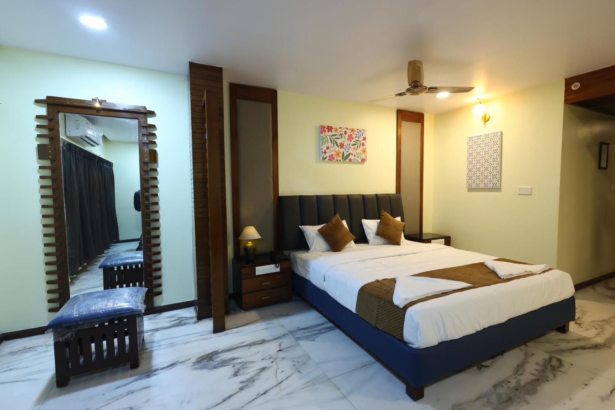 Hotel Lj Dadi'S Grand Visakhapatnam Exterior foto