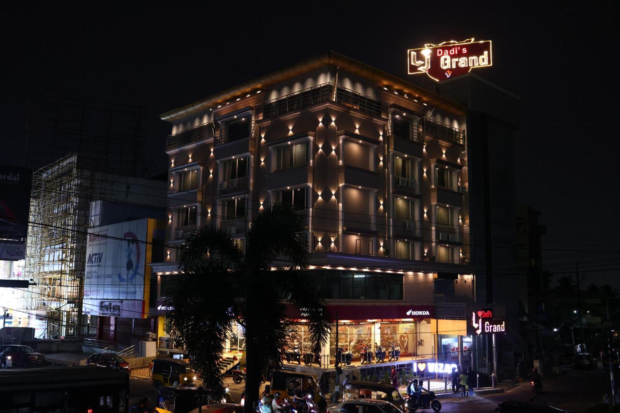 Hotel Lj Dadi'S Grand Visakhapatnam Exterior foto