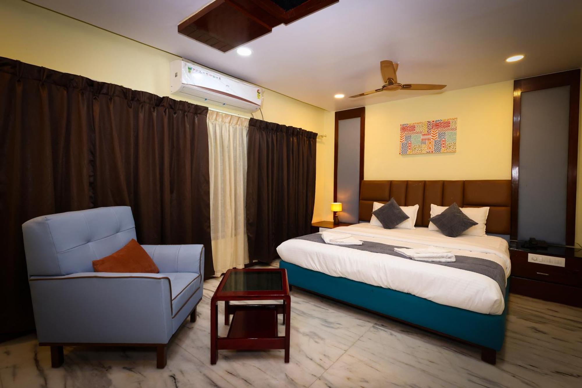 Hotel Lj Dadi'S Grand Visakhapatnam Exterior foto