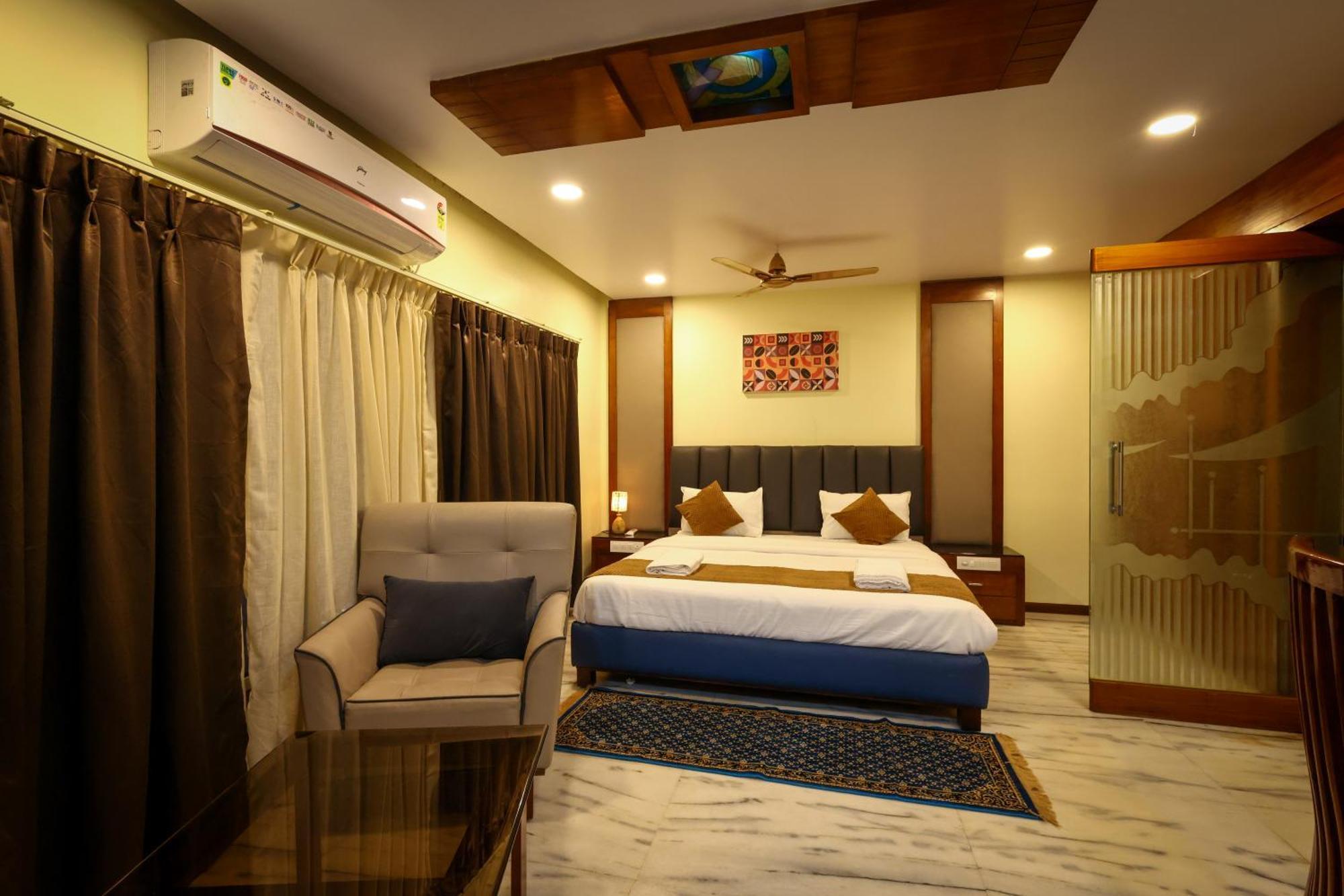 Hotel Lj Dadi'S Grand Visakhapatnam Exterior foto